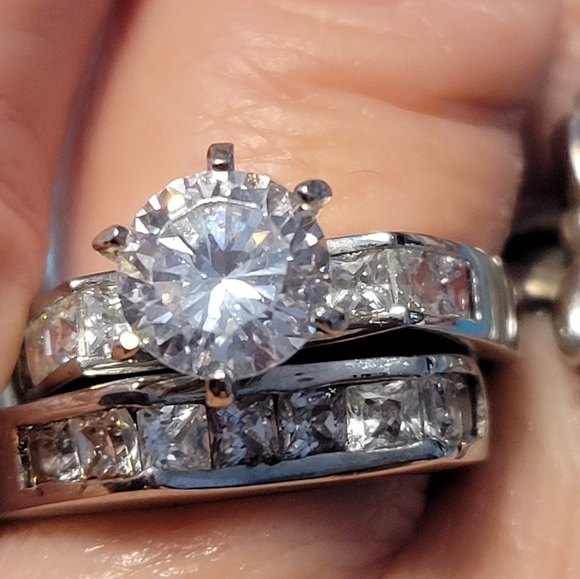 Elegant Silver Ring Set